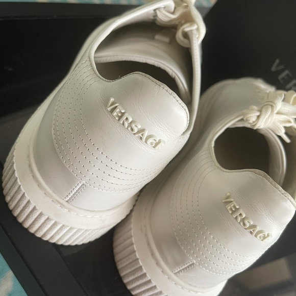 MENS VERSACE SNEAKERS WITH MADUSA TOE EMBLEM - Picture 5 of 7